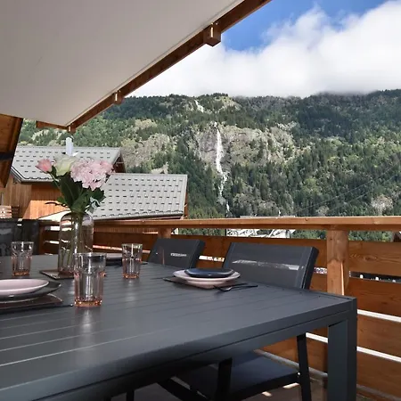 Vaujanylocations - L'etendard * Vaujany